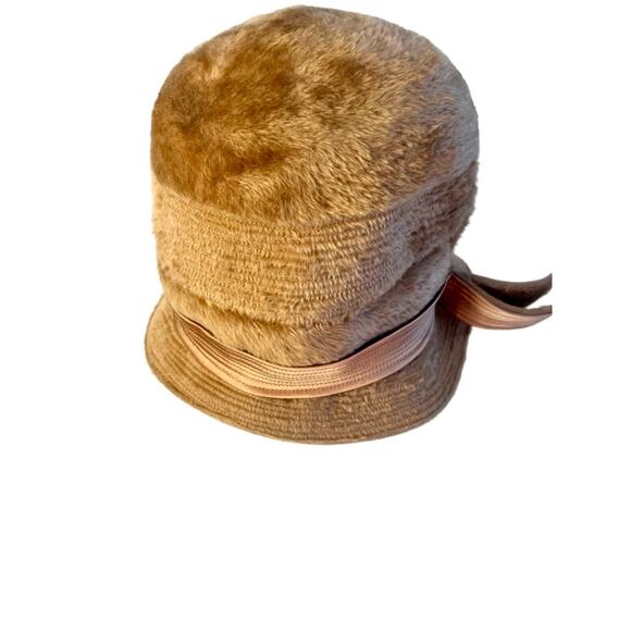 Womens Cloche Hat Bowler Hat Tan Faux Fur Mod Satin Sash Bow Germany 8" Vintage - Picture 6 of 9